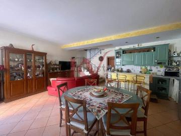 Villetta indipendente in vendita di 150 m² in Via San Bartolomeo