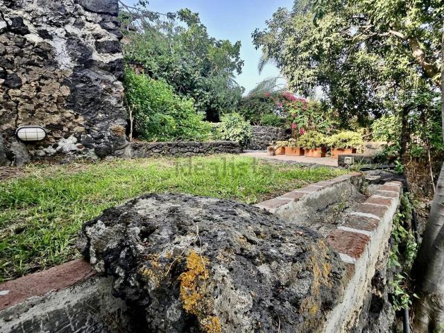 Villetta indipendente in vendita di 150 m² in Via San Gregorio