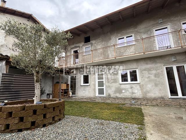 Villetta indipendente in vendita di 150 m² in Via Silvio Pellico
