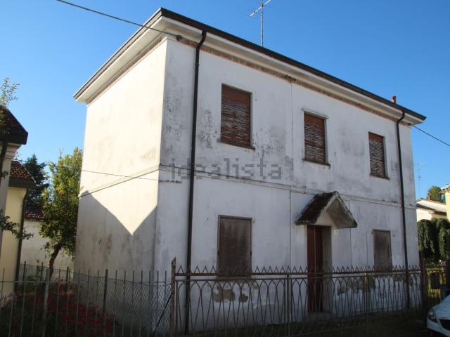 Villetta indipendente in vendita di 150 m² in Via P.Lucci, 13