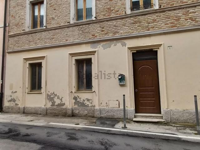 Villetta indipendente in vendita di 150 m² in Via Pier Battista Farinelli