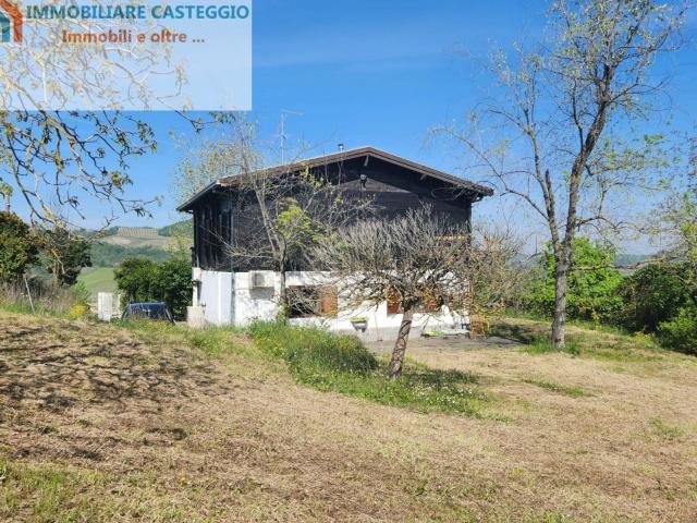 Villetta indipendente in vendita di 150 m² in Via Roma