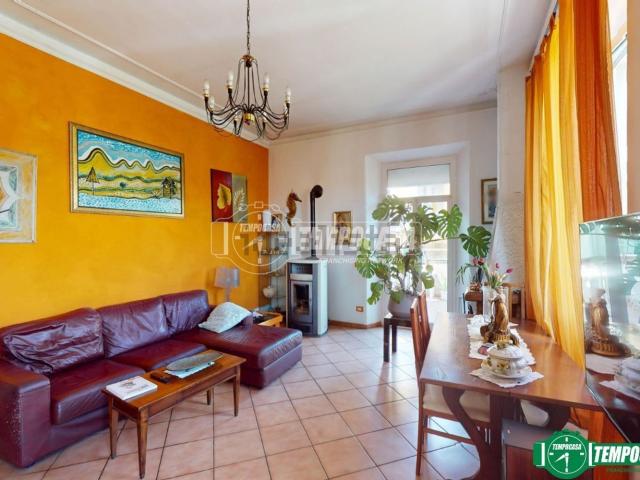 Villetta bifamiliare in vendita di 150 m² in Via Romana, 40