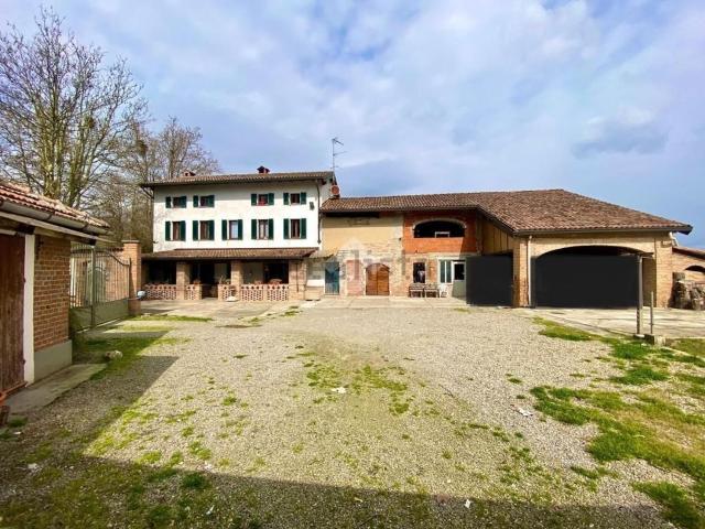 Villetta indipendente in vendita di 150 m² in Via Tortona, 19