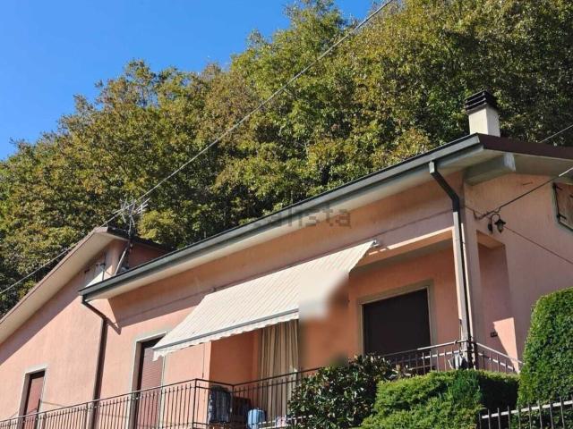 Villetta indipendente in vendita di 150 m² in Via Vittorio Veneto Moncigoli