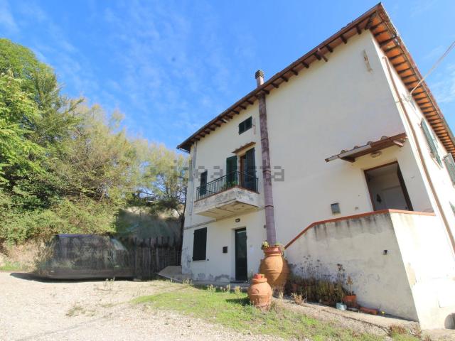 Villetta indipendente in vendita di 150 m² in Via Villa Alessandri