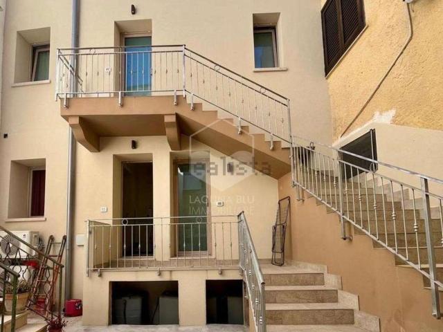 Villetta indipendente in vendita di 150 m² in Via Vincenzo Pipitone