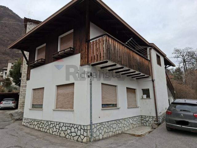 Villetta indipendente in vendita di 150 m² in Via XII Marzo, 5