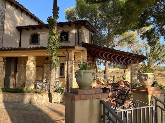 Villetta indipendente in vendita di 150 m² in Contrada Batia