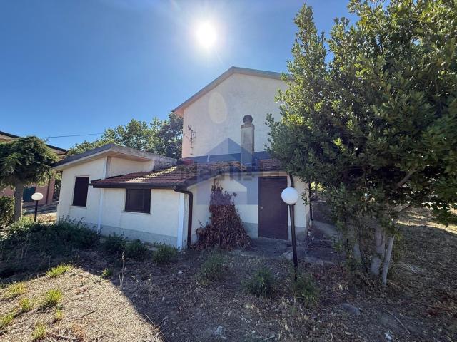 Villetta indipendente in vendita di 150 m² in Contrada Coccioli
