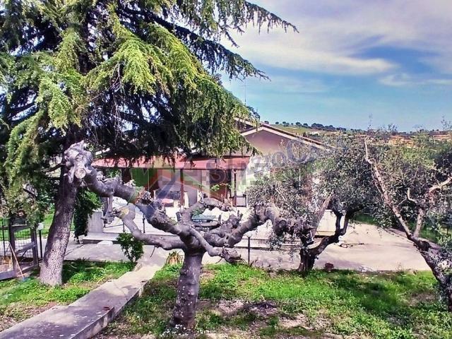 Villetta indipendente in vendita di 150 m² in Contrada Colle Pizzuto, 7