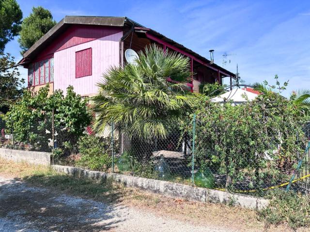 Villetta indipendente in vendita di 150 m² in Contrada Santa Lucia, 1