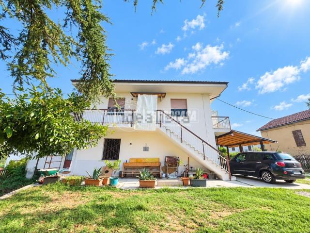 Villetta indipendente in vendita di 150 m² in Frazione Barcara, 45