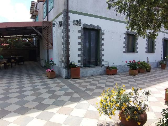Villetta indipendente in vendita di 150 m² in Località Terrarossa, 2