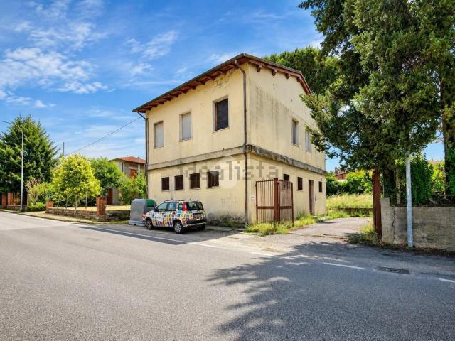Villetta indipendente in vendita di 150 m² in Località Tregozzano, 62