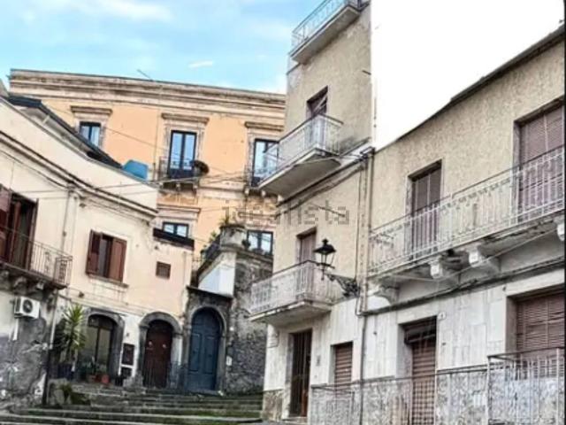 Villetta indipendente in vendita di 150 m² in Piazza Enrico Cimbali