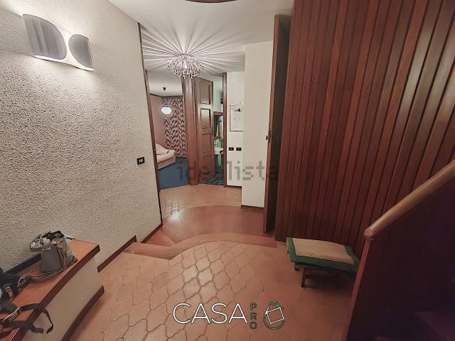 Villetta indipendente in vendita di 150 m² in Piazza Leopardi