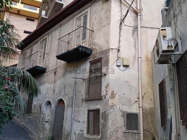 Villetta indipendente in vendita di 150 m² in Salita Castellaccio, 2
