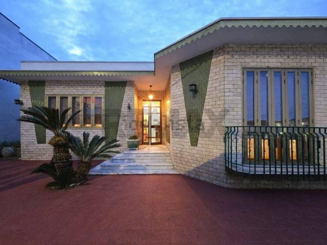 Villetta indipendente in vendita di 151 m² in Via Enrico Berlinguer