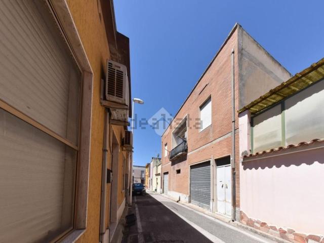 Villetta indipendente in vendita di 151 m² in Via Federico Confalonieri, 10