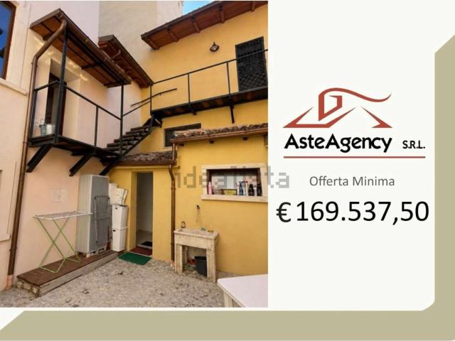 Villetta indipendente in vendita di 151 m² in Via San Silvestro, 19