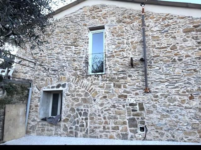 Villetta indipendente in vendita di 151 m² in Via torre paponi, 191