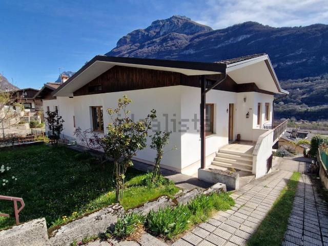 Villetta indipendente in vendita di 152 m² in Via Guglielmo Celso, 12