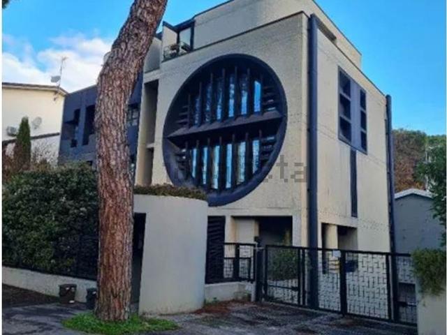 Villetta indipendente in vendita di 152 m² in Via Piero Gobetti, 9