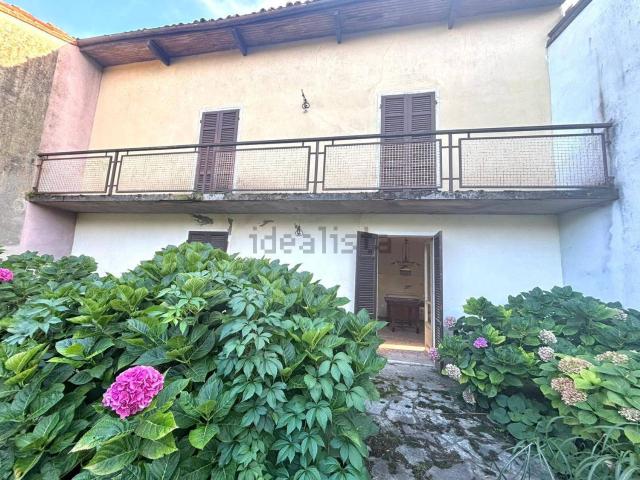 Villetta indipendente in vendita di 152 m² in Piazza Astori, 4