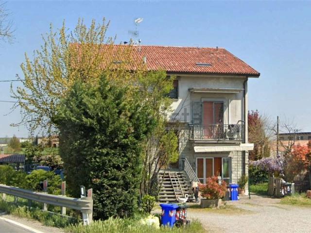 Villetta indipendente in vendita di 152 m² in Strada Statale 413, 108