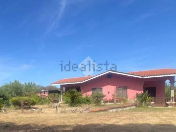 Villetta indipendente in vendita di 152 m² in Strada Statale 292 Nord Occidentale Sarda