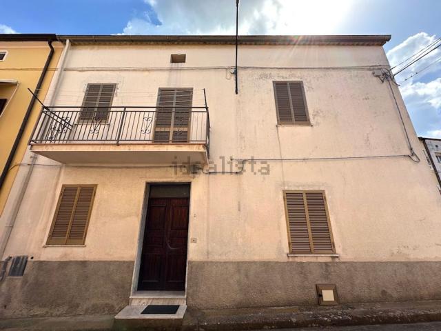 Villetta indipendente in vendita di 153 m² in Via degli Ulivi