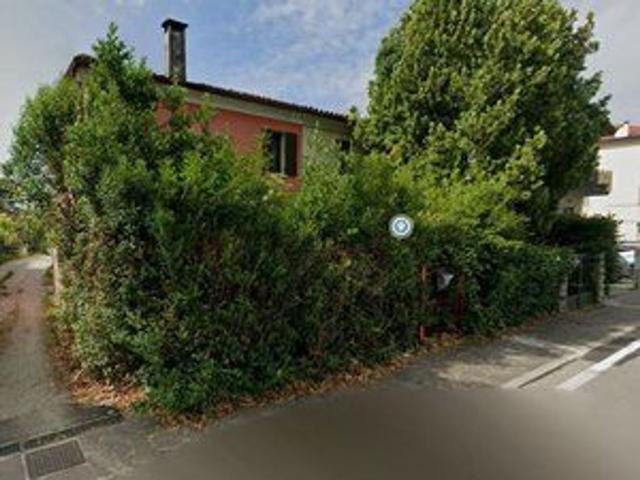 Villetta indipendente in vendita di 153 m² in Via Ronzinella, 36