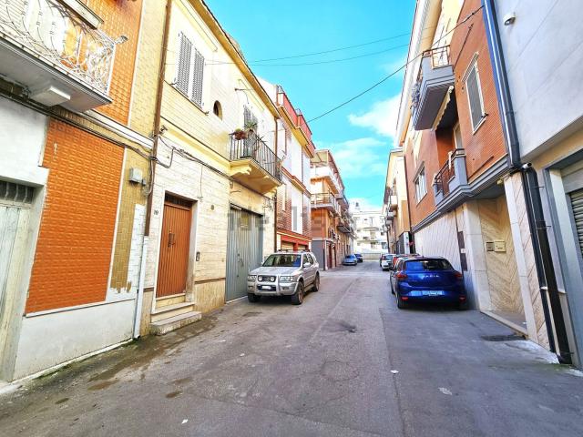 Villetta indipendente in vendita di 153 m² in Via Tommaso Campanella
