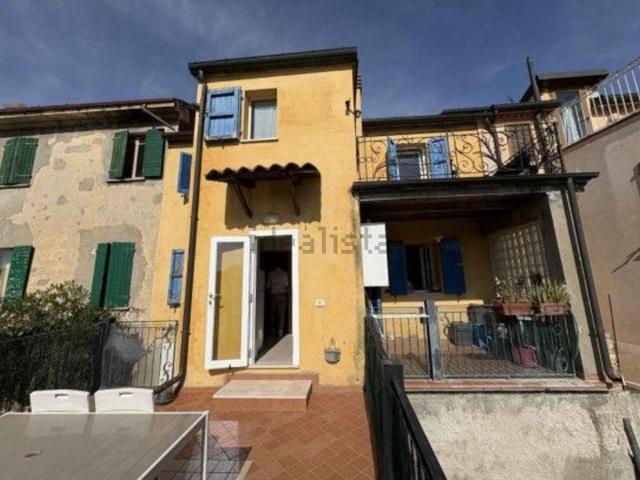 Villetta indipendente in vendita di 154 m² in Via Borgata