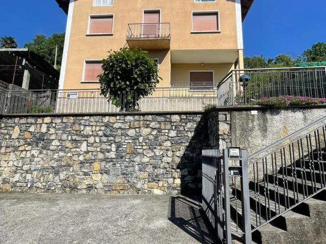 Villetta indipendente in vendita di 154 m² in Via dei Broli