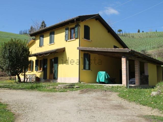 Villetta indipendente in vendita di 154 m² in Via Sant&apos Apollinare