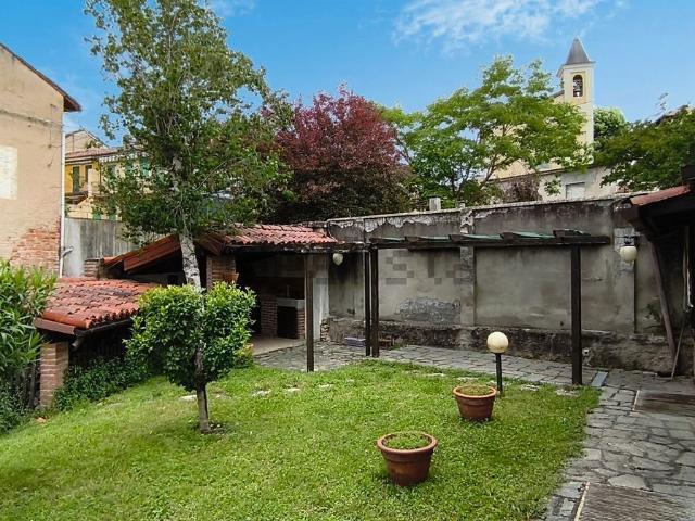 Villetta indipendente in vendita di 154 m² in Via Roma, 21