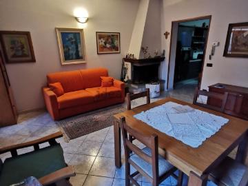 Villetta indipendente in vendita di 154 m² in Via Renzo Grassi