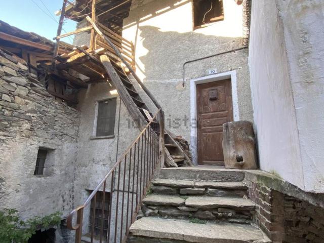 Villetta indipendente in vendita di 154 m² in Frazione Prouve