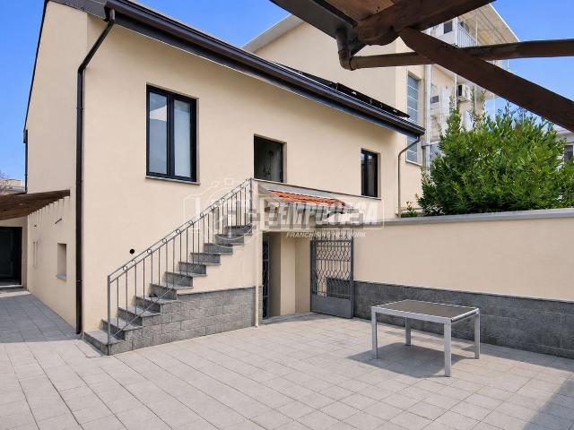 Villetta indipendente in vendita di 155 m²