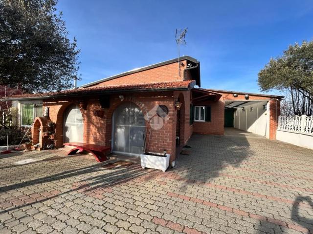 Villetta indipendente in vendita di 155 m² in Via Cavaliere G. Brunetto, 113