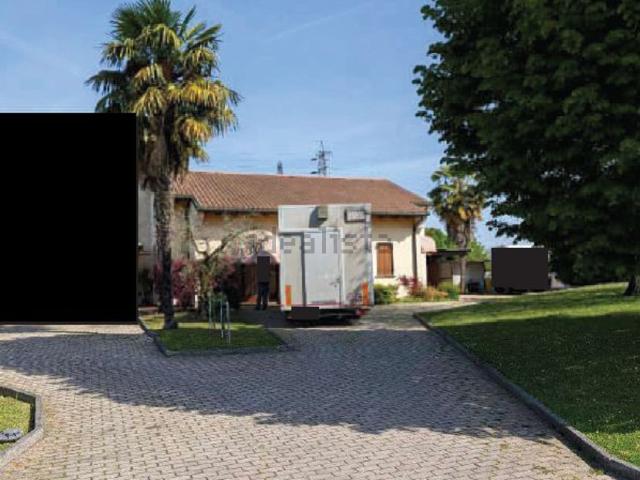 Villetta indipendente in vendita di 155 m² in Via Armando Diaz, 81