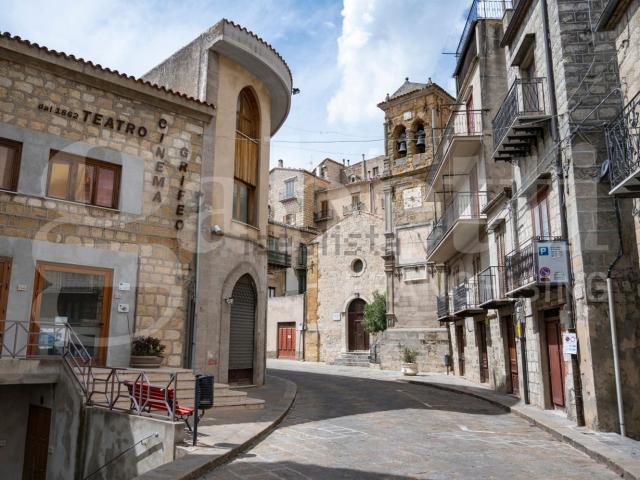Villetta indipendente in vendita di 155 m² in Via Giuseppe Garibaldi, 170