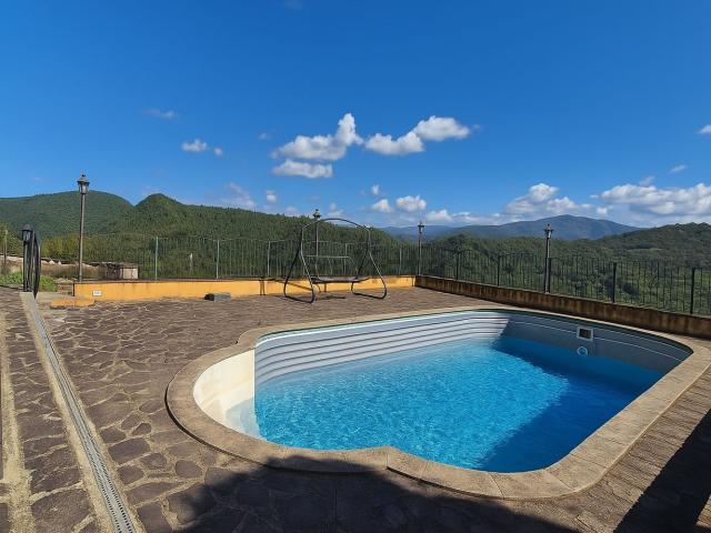 Villetta indipendente in vendita di 155 m² in Via della Tassaia