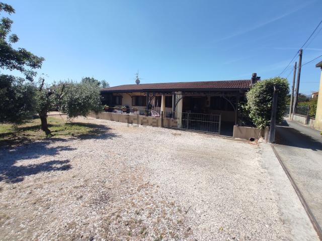 Villetta indipendente in vendita di 155 m² in Via Dietro Le Mura