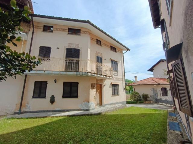 Villetta indipendente in vendita di 155 m² in Via Martire Gaudenzio Martinetti