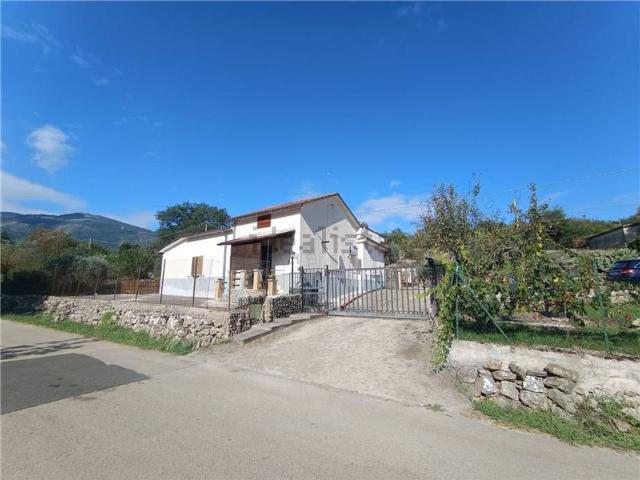 Villetta indipendente in vendita di 155 m² in Via Selvi Pozzo La Corte, 8