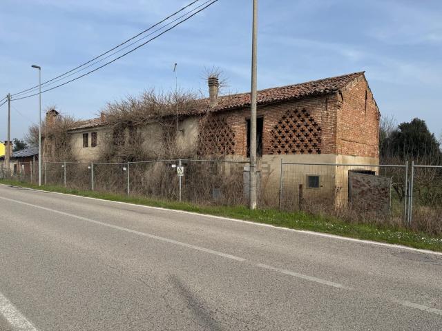 Villetta indipendente in vendita di 155 m² in Via Roma, 37