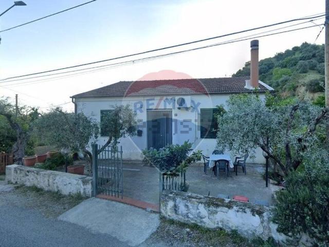 Villetta indipendente in vendita di 155 m² in Contrada Pantanello, 54